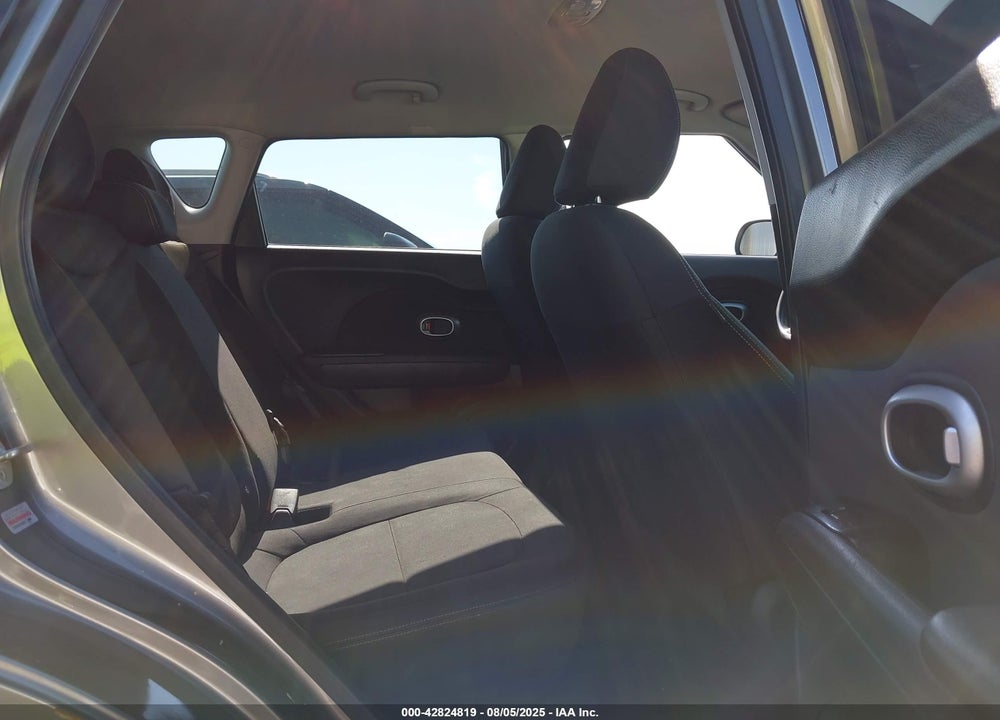 2015 KIA SOUL VIN: KNDJN2A20F7158470