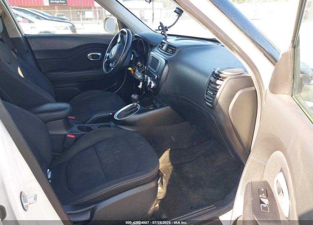 2018 KIA SOUL VIN: KNDJN2A27J7589199