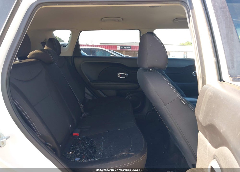 2018 KIA SOUL VIN: KNDJN2A27J7589199