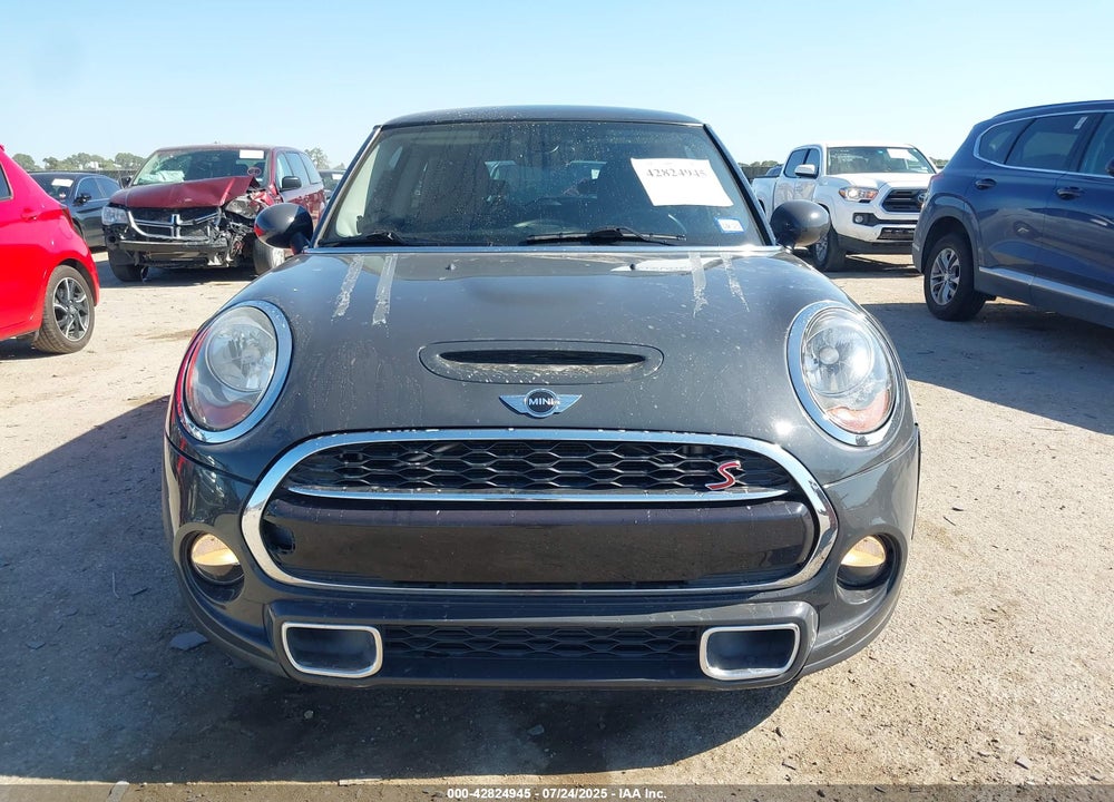 2015 MINI HARDTOP COOPER S VIN: WMWXP7C59F2A35675