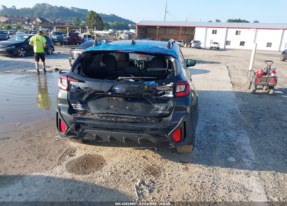 2024 SUBARU CROSSTREK VIN: JF2GUADC8R8398572