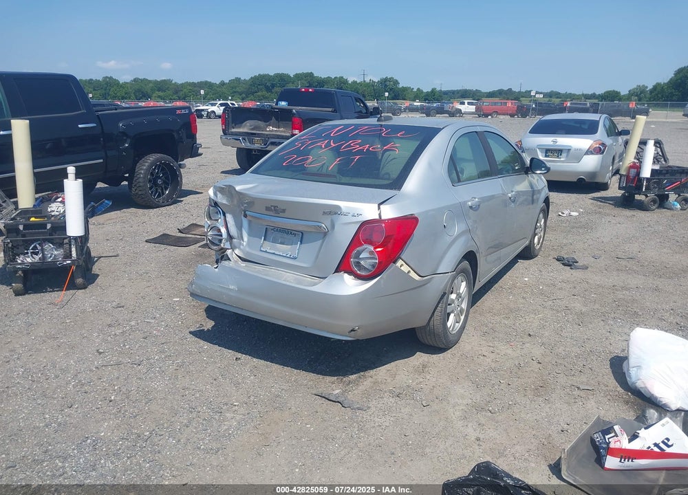 2015 CHEVROLET SONIC VIN: 1G1JC5SH8F4205653