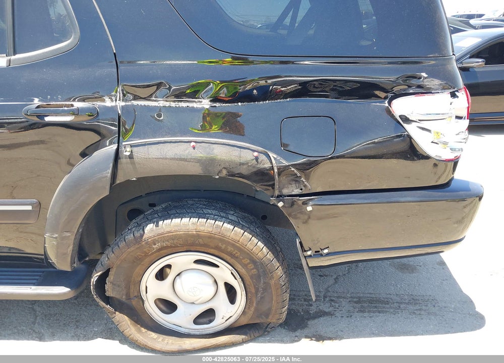 2005 TOYOTA SEQUOIA SR5 V8 VIN: 5TDZT34A35S260349