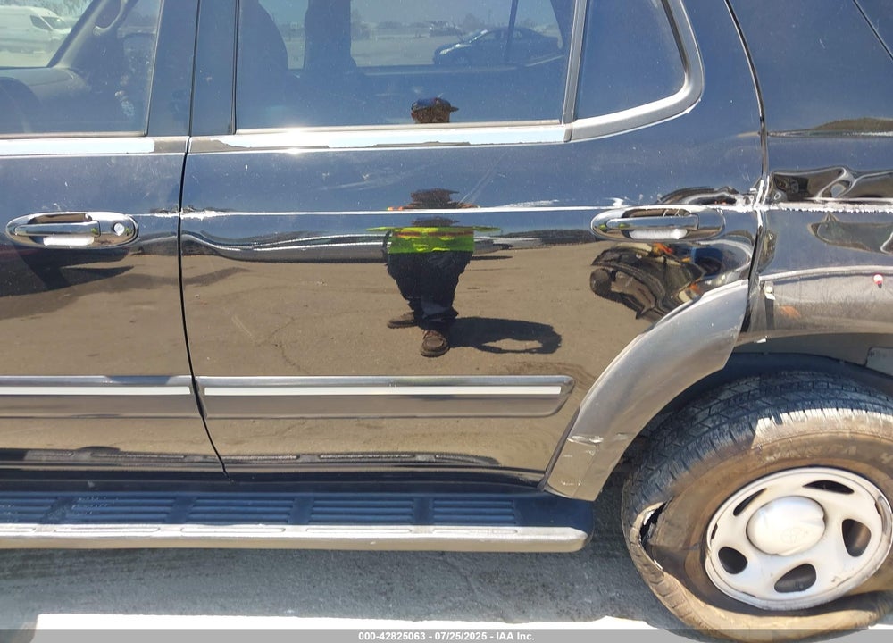 2005 TOYOTA SEQUOIA SR5 V8 VIN: 5TDZT34A35S260349
