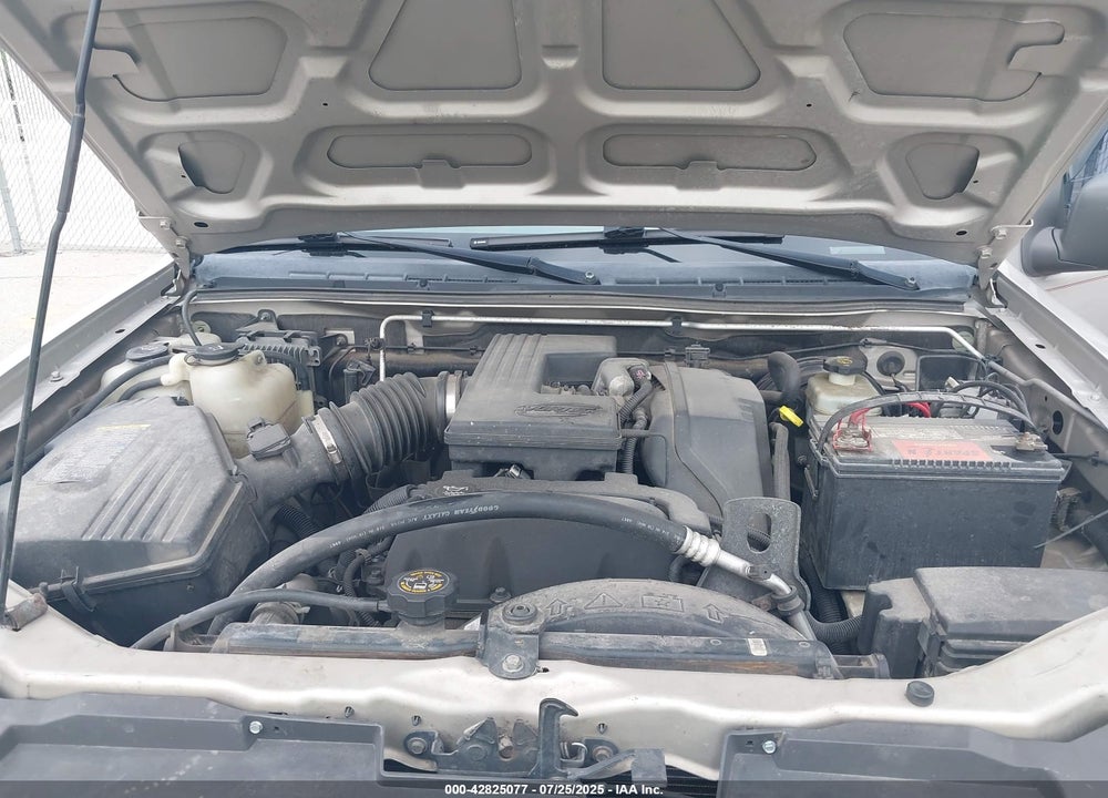 2005 CHEVROLET COLORADO LS VIN: 1GCDT136X58185830