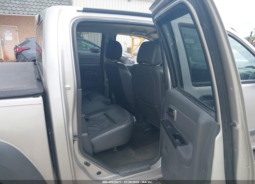 2005 CHEVROLET COLORADO LS VIN: 1GCDT136X58185830