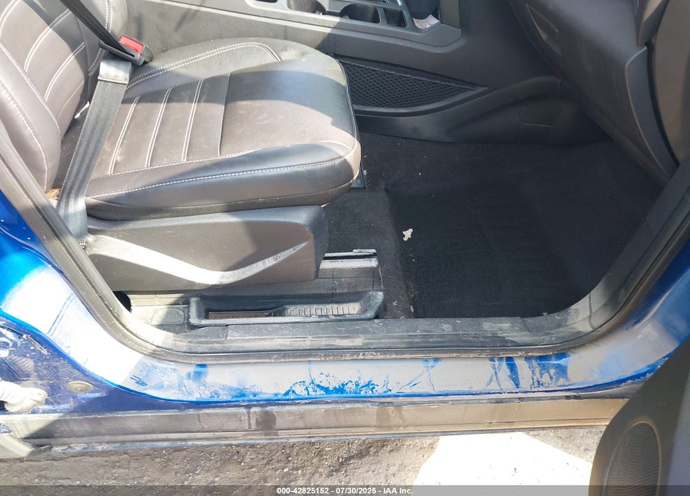 2018 FORD ESCAPE SEL VIN: 1FMCU9HD8JUB66138