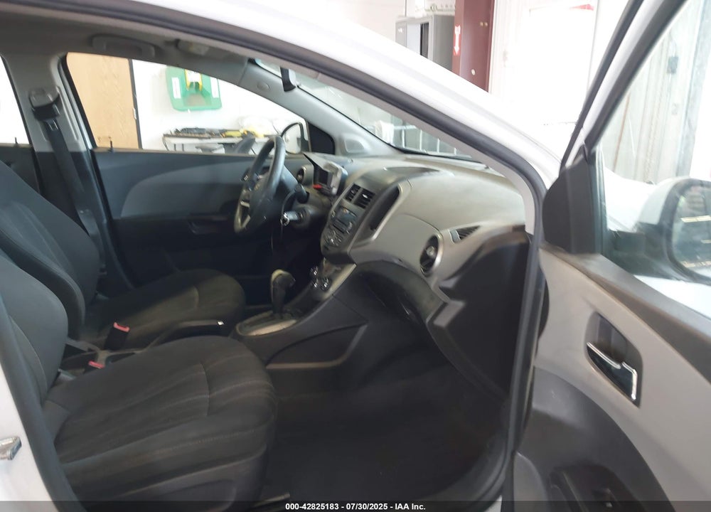 2014 CHEVROLET SONIC VIN: 1G1JC5SH0E4173473