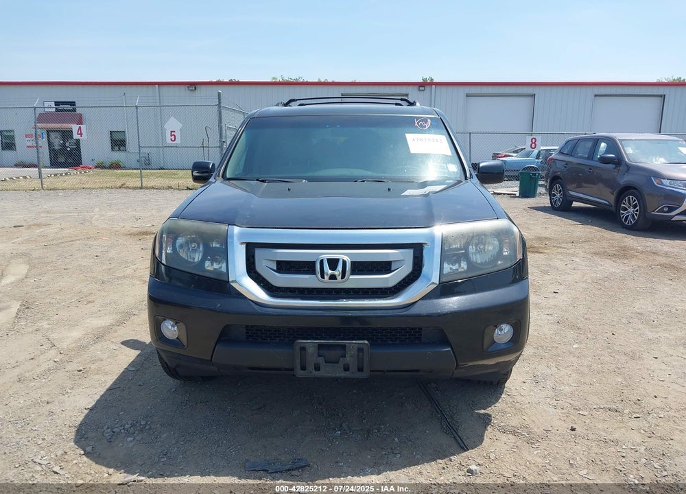 2011 HONDA PILOT VIN: 5FNYF4H40BB080517