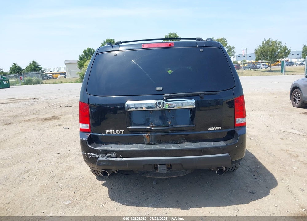 2011 HONDA PILOT VIN: 5FNYF4H40BB080517