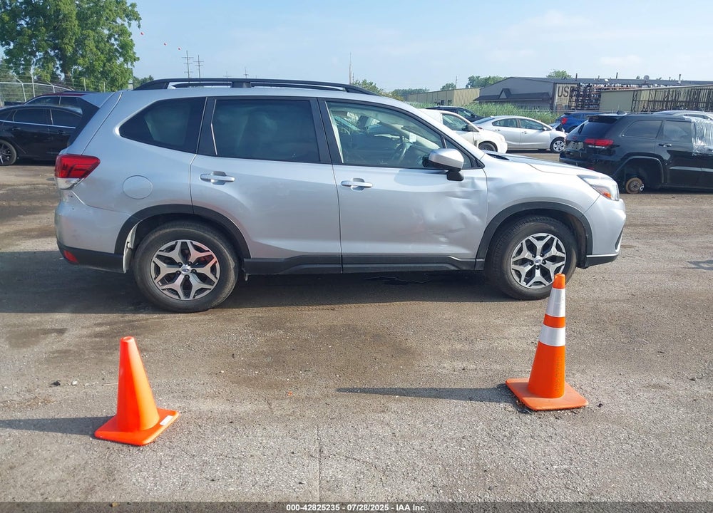 2021 SUBARU FORESTER VIN: JF2SKAFC2MH549959