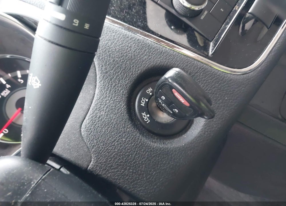 2014 CHRYSLER 200 VIN: 1C3CCBBG2EN114753