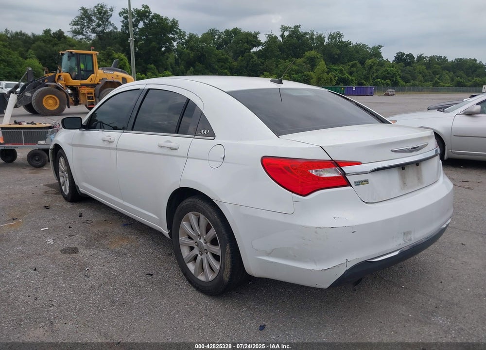 2014 CHRYSLER 200 VIN: 1C3CCBBG2EN114753