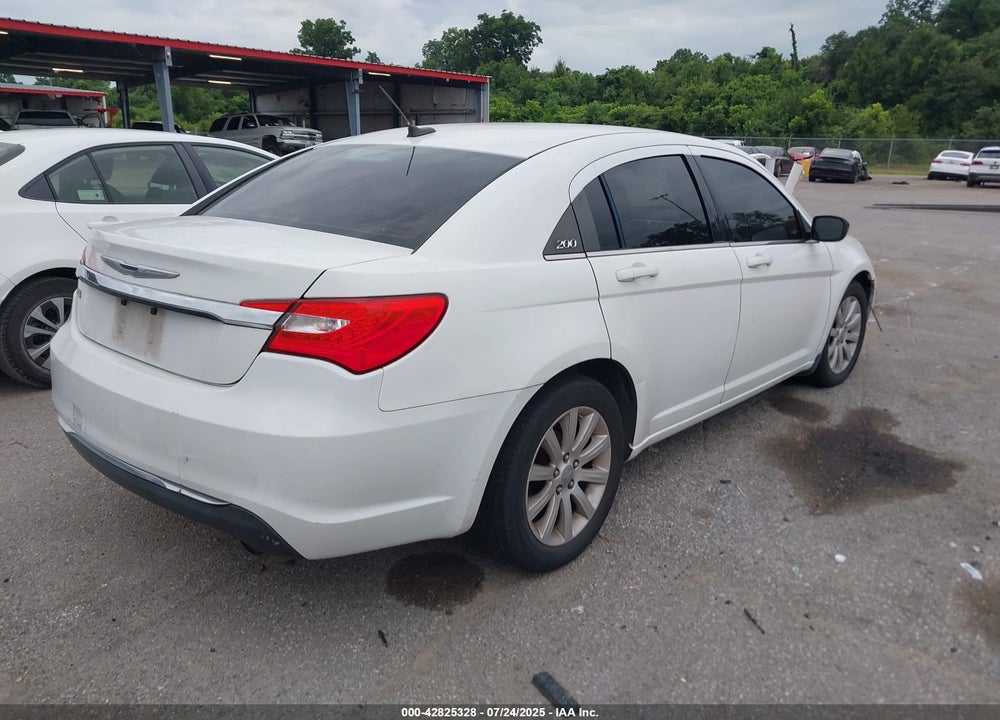 2014 CHRYSLER 200 VIN: 1C3CCBBG2EN114753