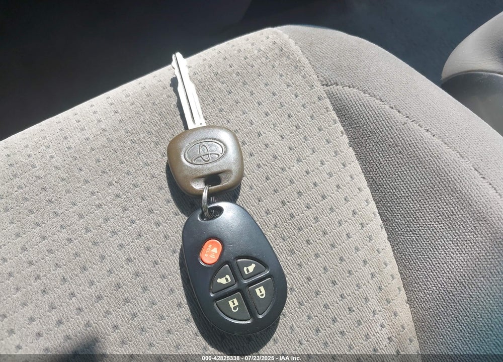 2007 TOYOTA SIENNA LE VIN: 5TDZK23C77S002046
