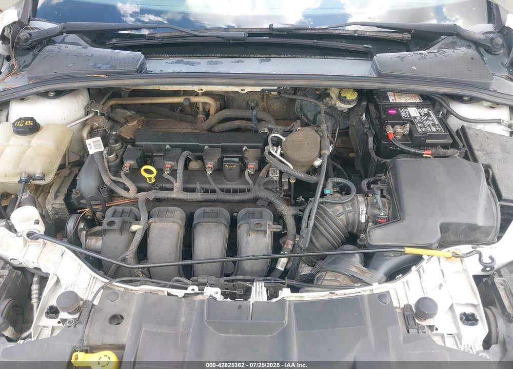 2015 FORD FOCUS SE VIN: 1FADP3F23FL200715