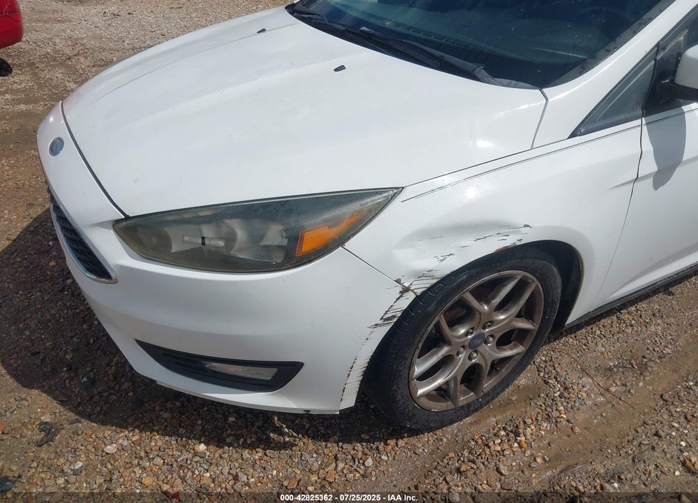 2015 FORD FOCUS SE VIN: 1FADP3F23FL200715