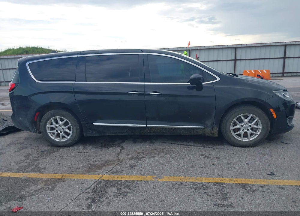 2020 CHRYSLER PACIFICA TOURING VIN: 2C4RC1FG1LR222680