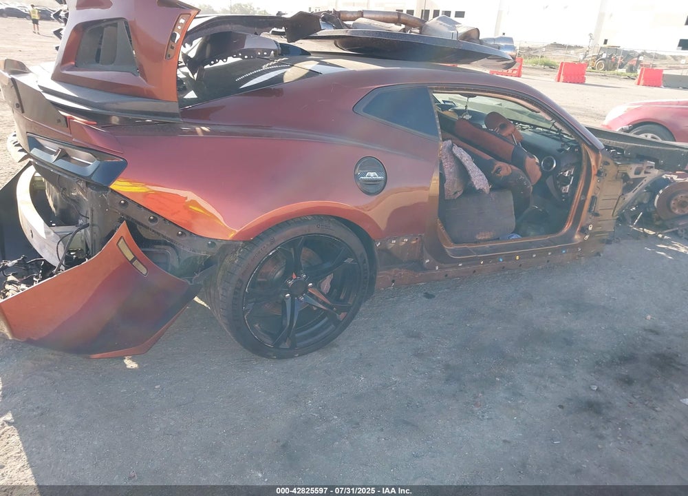 2016 CHEVROLET CAMARO VIN: 1G1FE1R74G0138189