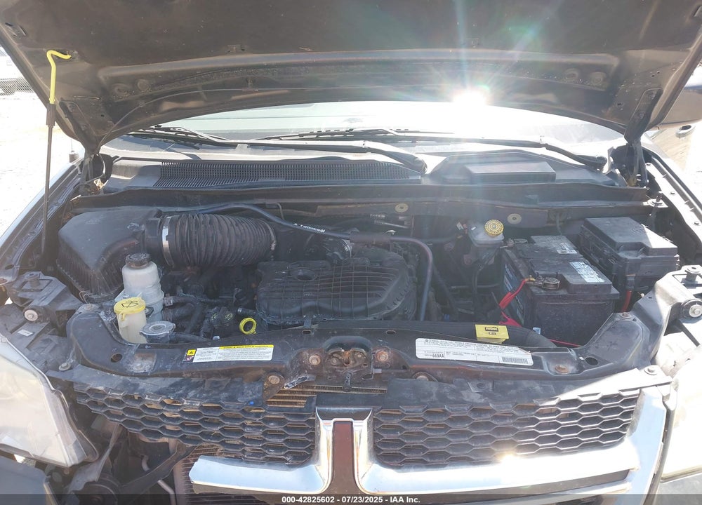 2012 DODGE GRAND CARAVAN CREW VIN: 2C4RDGDG7CR247053
