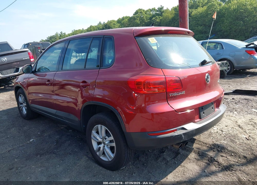 2012 VOLKSWAGEN TIGUAN VIN: WVGBV7AX6CW001360