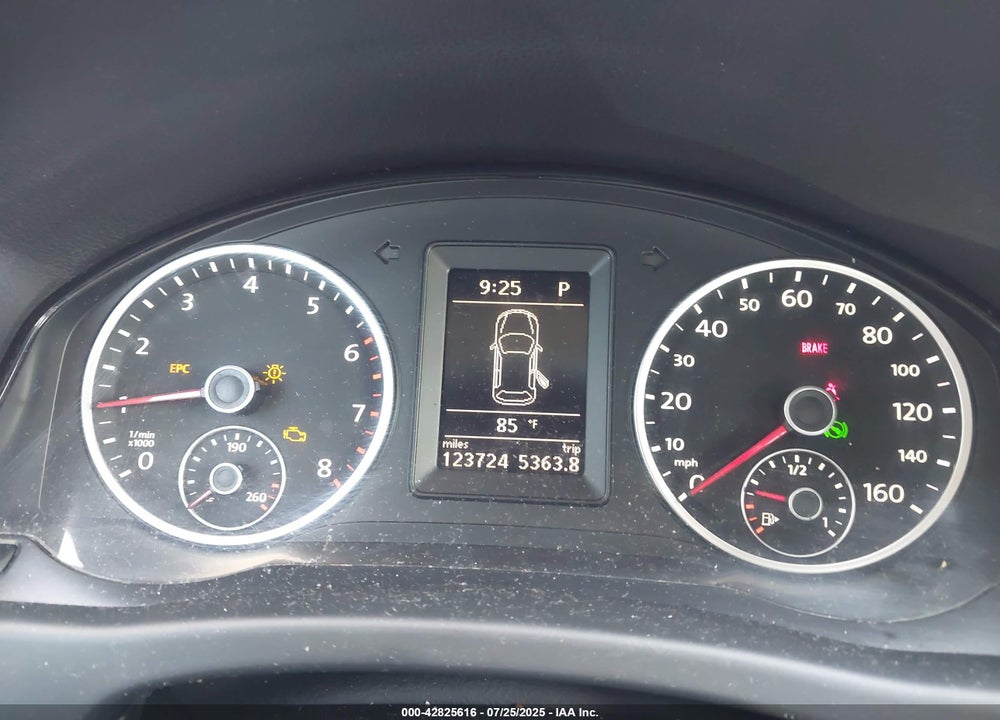 2012 VOLKSWAGEN TIGUAN VIN: WVGBV7AX6CW001360