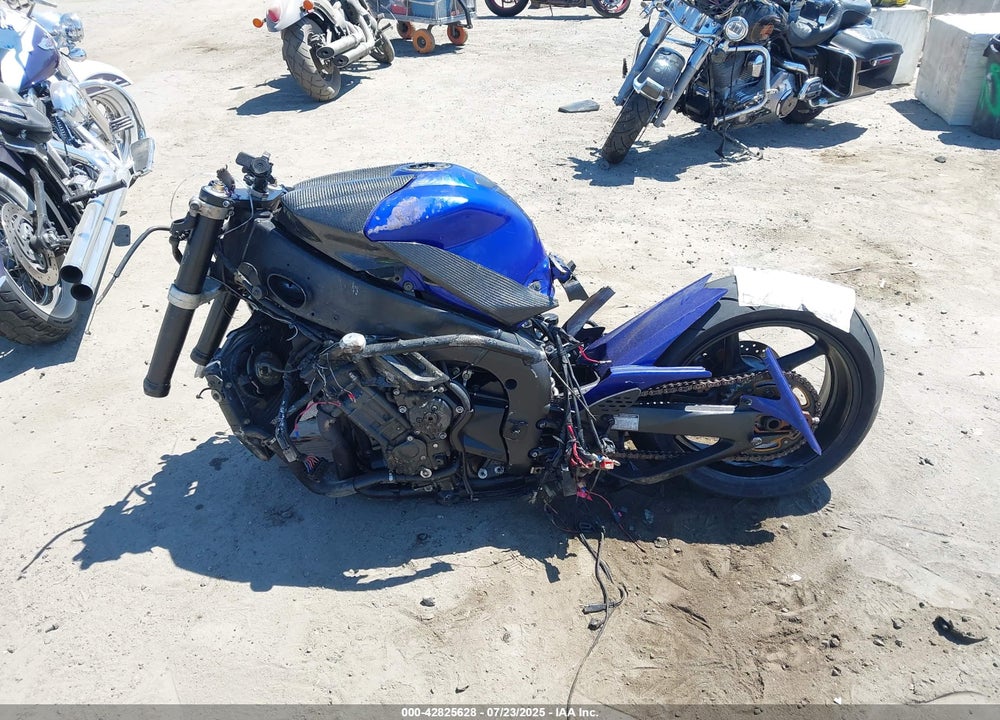 2005 YAMAHA YZFR1 C VIN: JYARN13Y45A002623