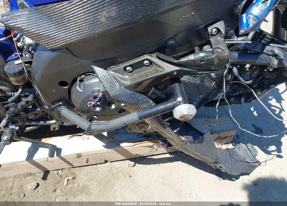 2005 YAMAHA YZFR1 C VIN: JYARN13Y45A002623