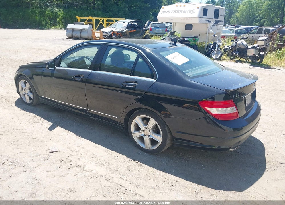2010 MERCEDES-BENZ C CLASS VIN: WDDGF8BB7AR088154