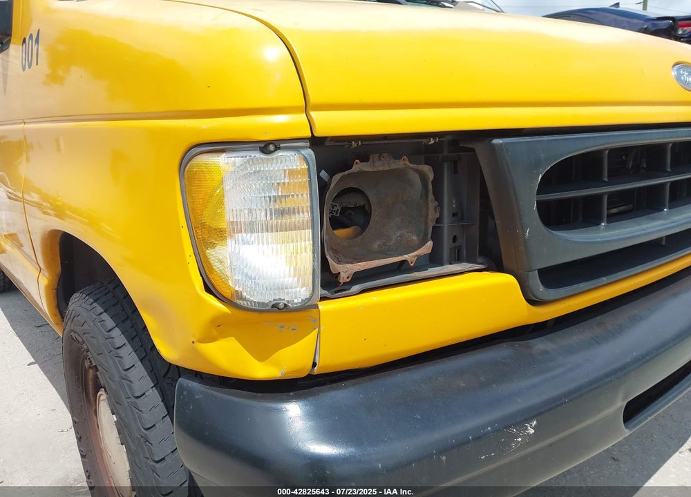 2000 FORD E-150 COMMERCIAL/RECREATIONAL VIN: 1FTRE1428YHB66077