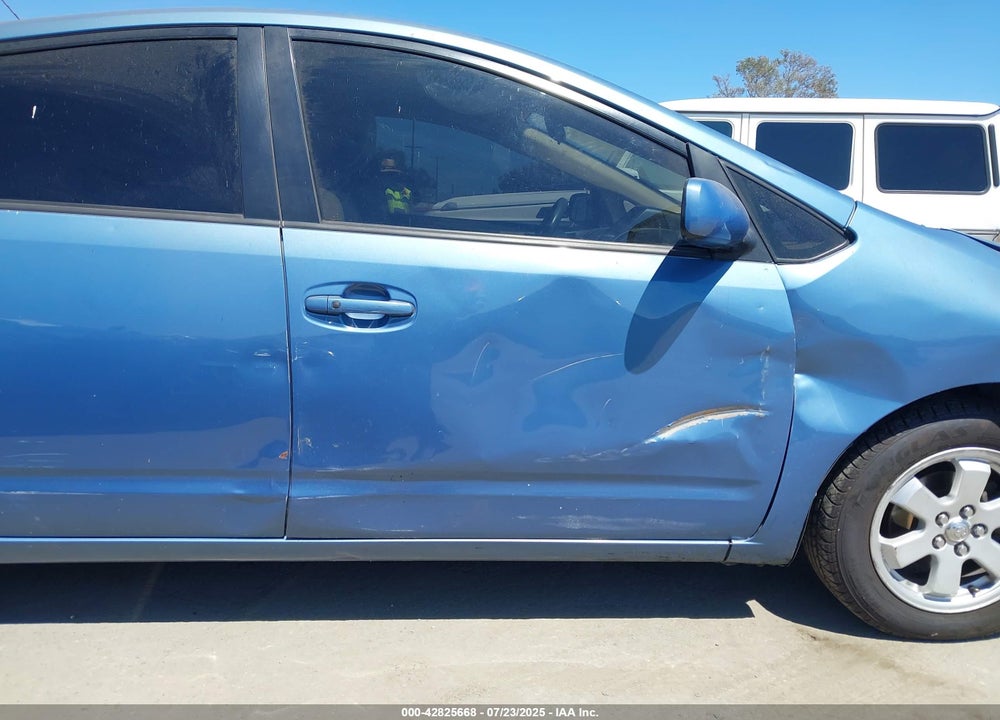 2005 TOYOTA PRIUS VIN: JTDKB20U853047333