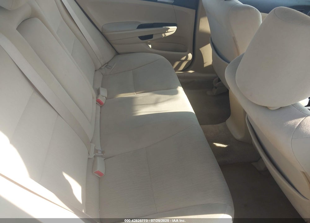 2011 HONDA ACCORD VIN: 1HGCP2F30BA055729
