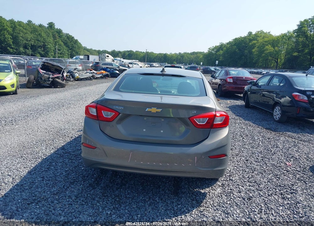 2018 CHEVROLET CRUZE LT AUTO VIN: 1G1BE5SM8J7163309
