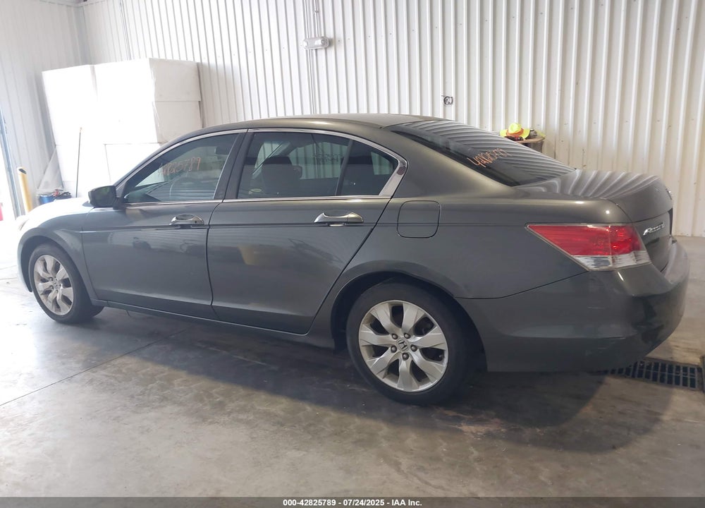2010 HONDA ACCORD VIN: 1HGCP2F76AA000655