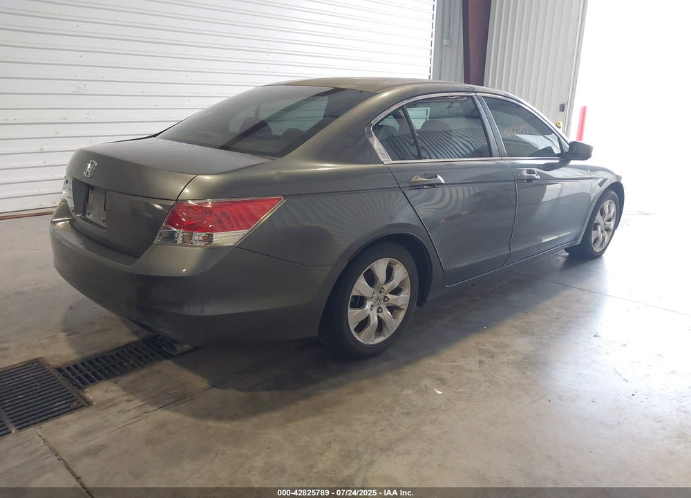 2010 HONDA ACCORD VIN: 1HGCP2F76AA000655