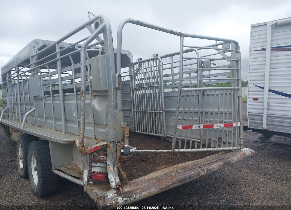 2015 GR LIVESTOCK TRAILER VIN: 3BZGP2024FC002974