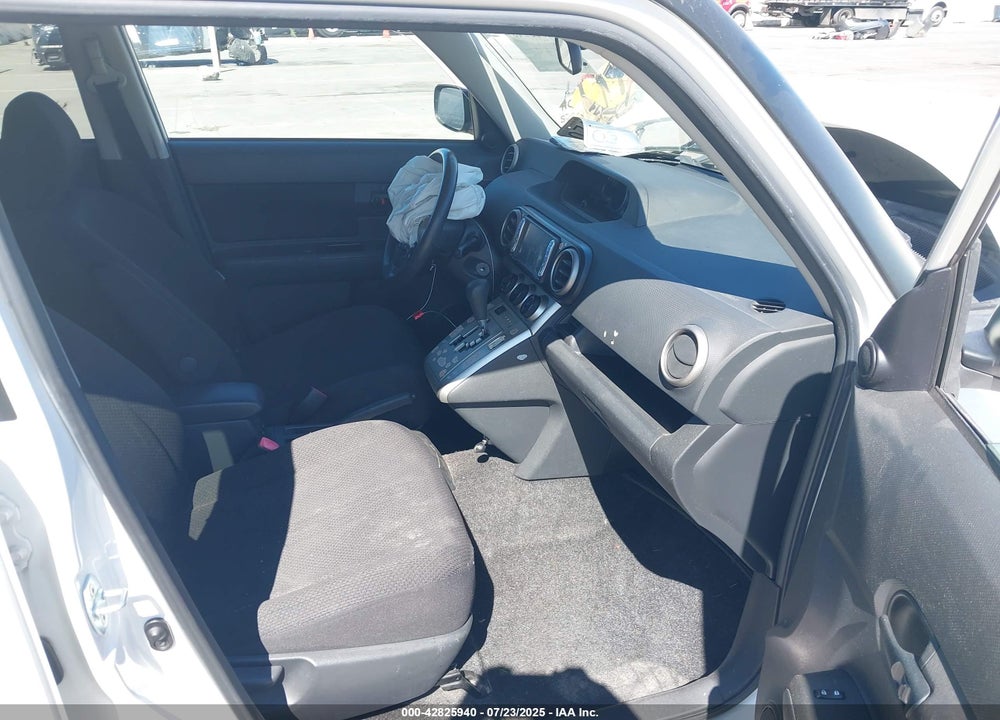 2009 SCION XB VIN: JTLKE50EX91091079
