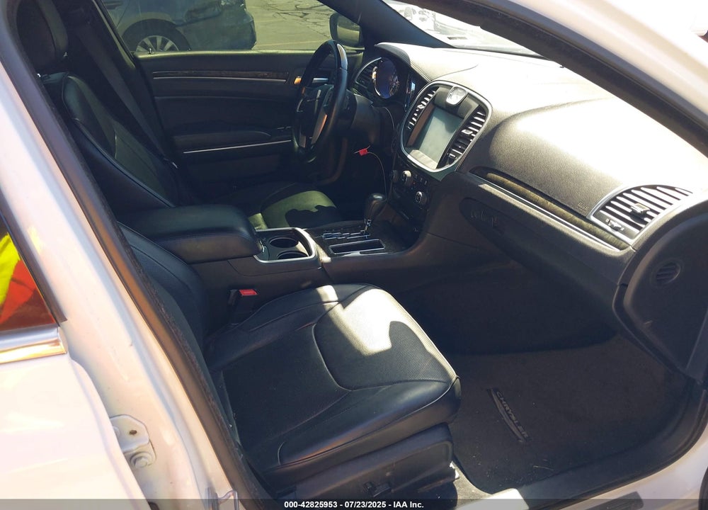 2014 CHRYSLER 300 VIN: 2C3CCAET4EH169846
