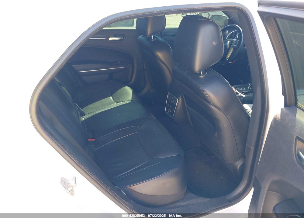 2014 CHRYSLER 300 VIN: 2C3CCAET4EH169846