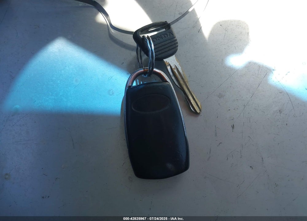 1997 HONDA CIVIC VIN: 1HGEJ6228VL004230