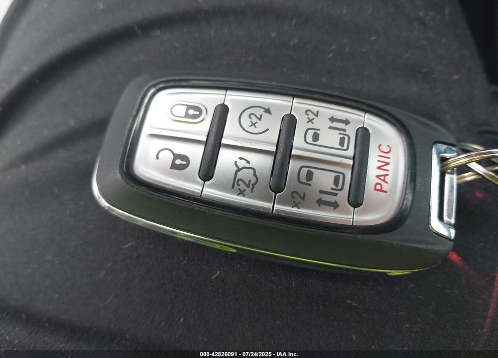 2025 CHRYSLER PACIFICA VIN: 2C4RC1GG2SR524606