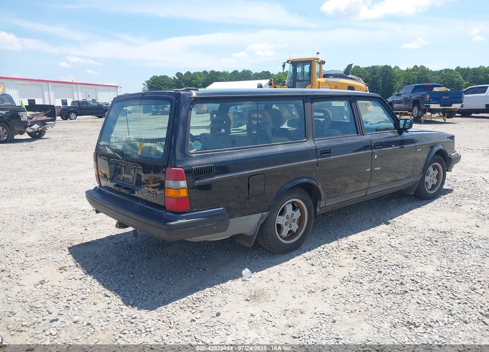 1992 VOLVO 240 VIN: YV1AW8807N1918524