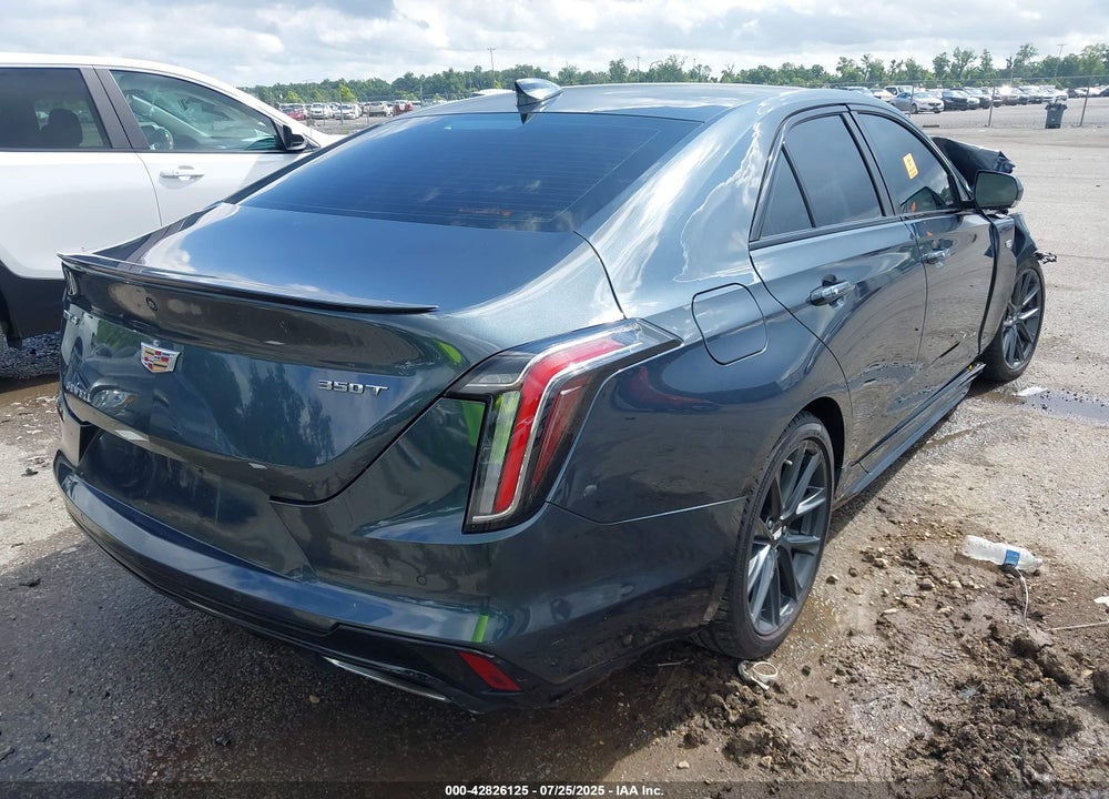 2021 CADILLAC CT4 VIN: 1G6DC5RK8M0112578