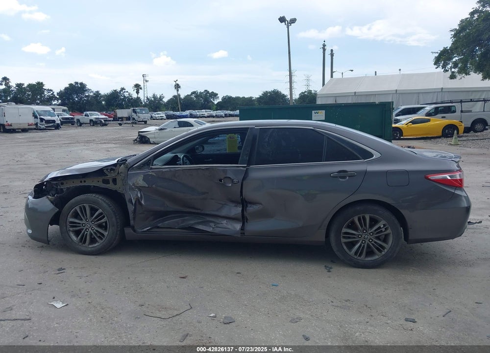 2015 TOYOTA CAMRY SE VIN: 4T1BF1FK5FU101120