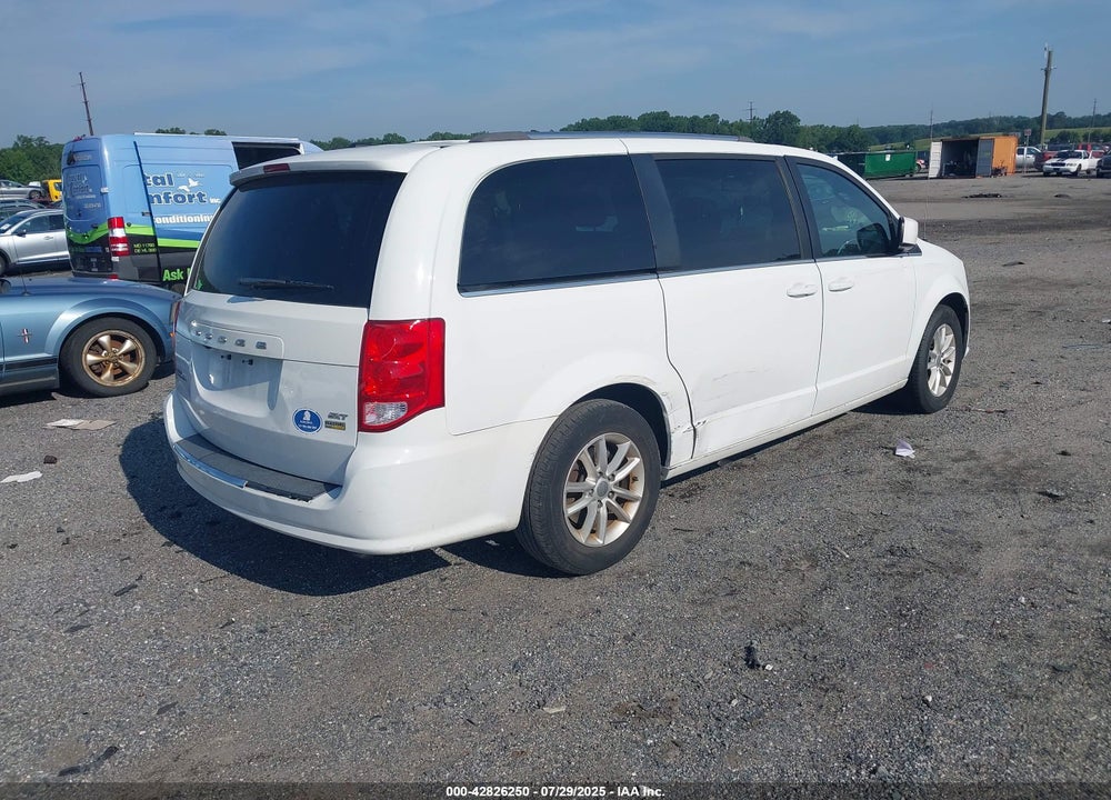2018 DODGE GRAND CARAVAN SXT VIN: 2C4RDGCG9JR327422