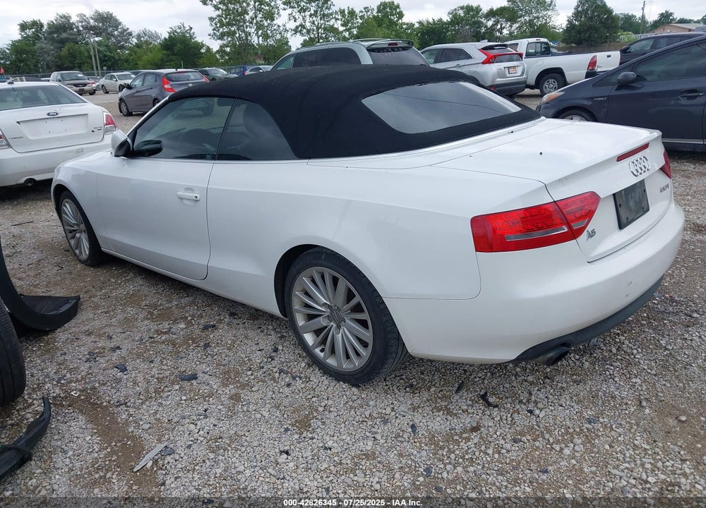 2011 AUDI A5 VIN: WAUJFAFH1BN008973