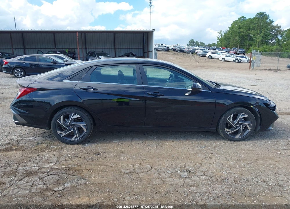2025 HYUNDAI ELANTRA VIN: KMHLS4DG3SU975637