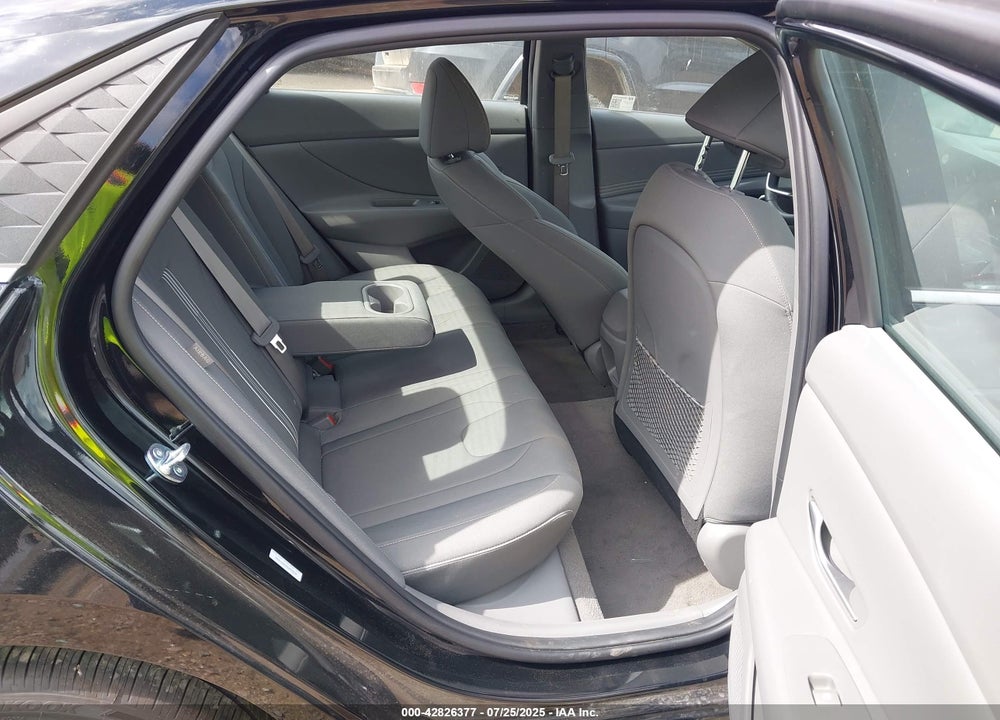 2025 HYUNDAI ELANTRA VIN: KMHLS4DG3SU975637
