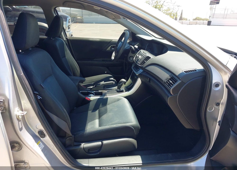 2014 HONDA ACCORD VIN: 1HGCR2F34EA270674