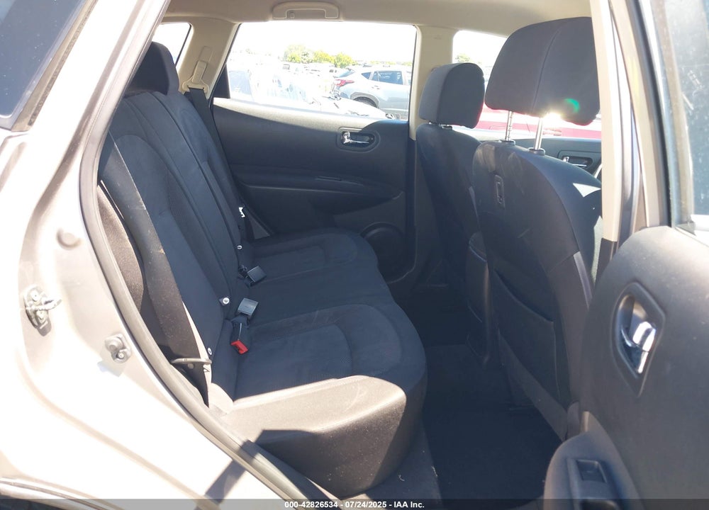 2015 NISSAN ROGUE VIN: JN8AS5MV3FW757325